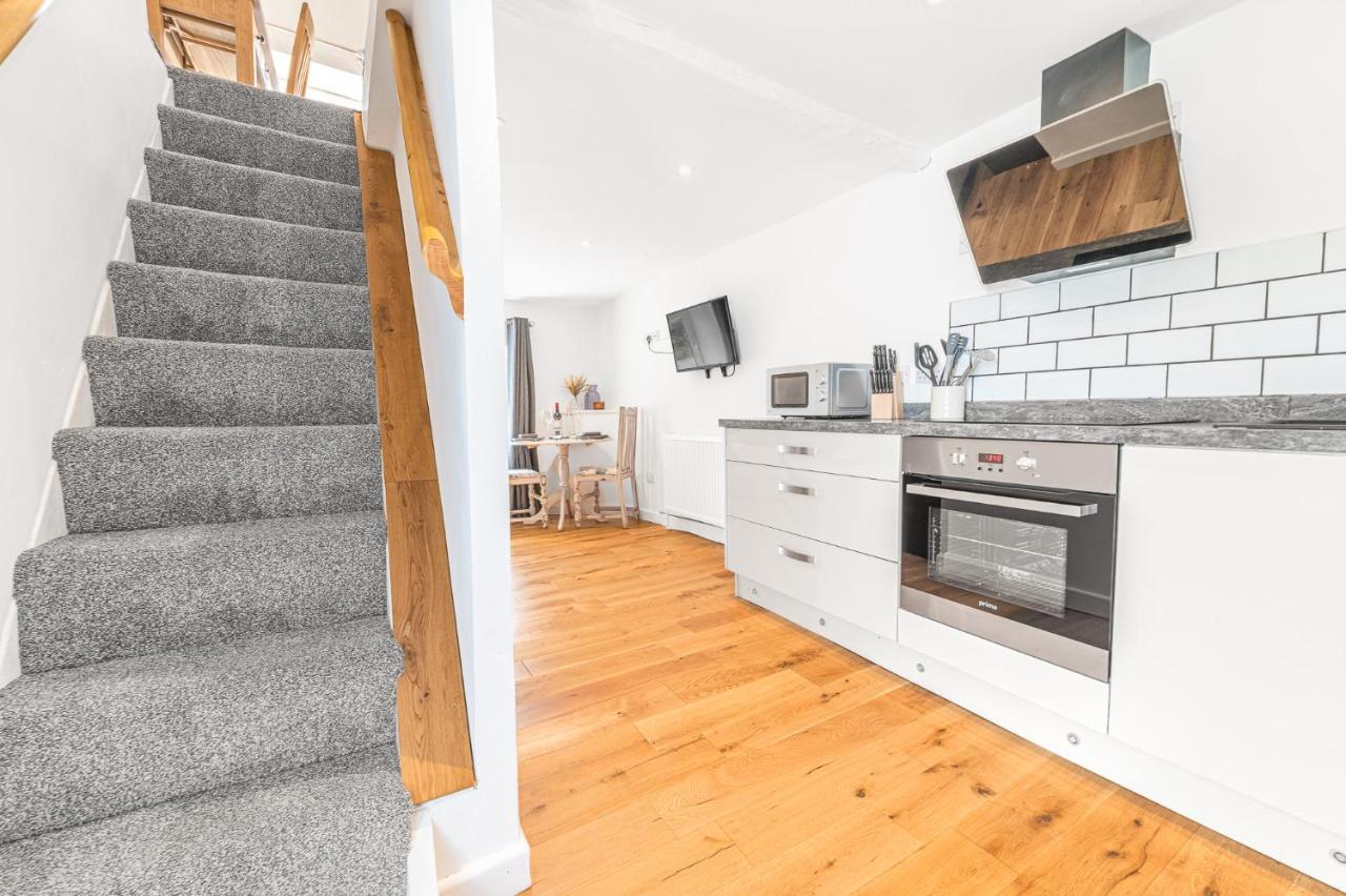 The Black Dog Apartment Dalton in Furness Buitenkant foto