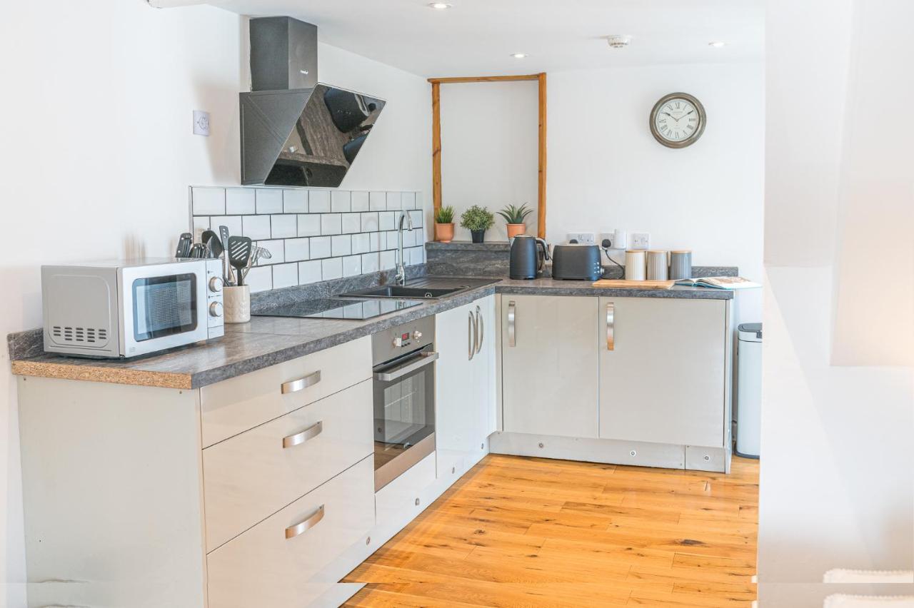 The Black Dog Apartment Dalton in Furness Buitenkant foto